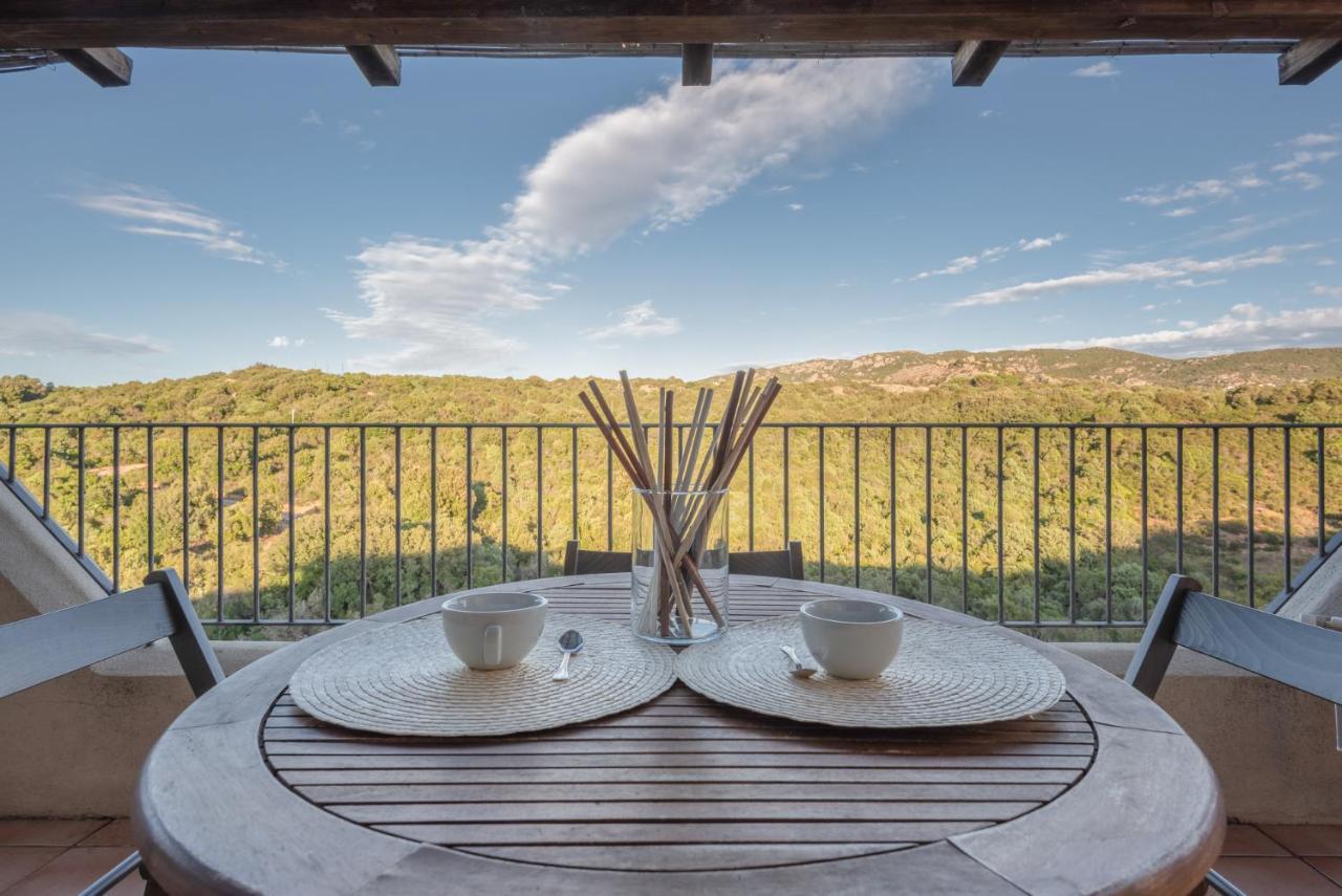 Residence Ea Bianca Baja Sardinia Luaran gambar